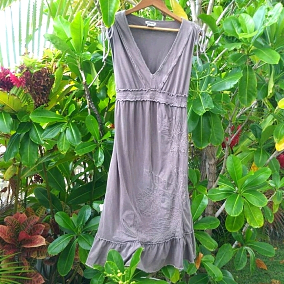 Billabong Dresses & Skirts - Vintage Billabong Tropical Embroidered Dress